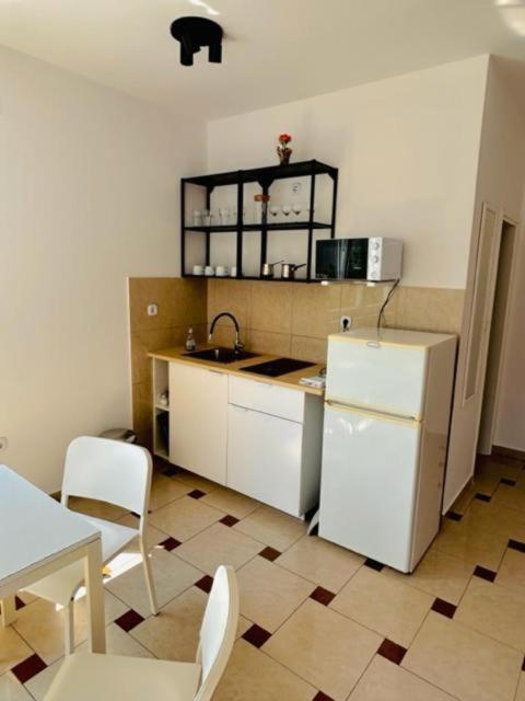 Oasis Blue Apartment Primošten Exterior foto